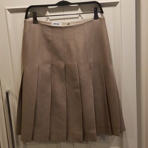 Moschino beige pleated skirt